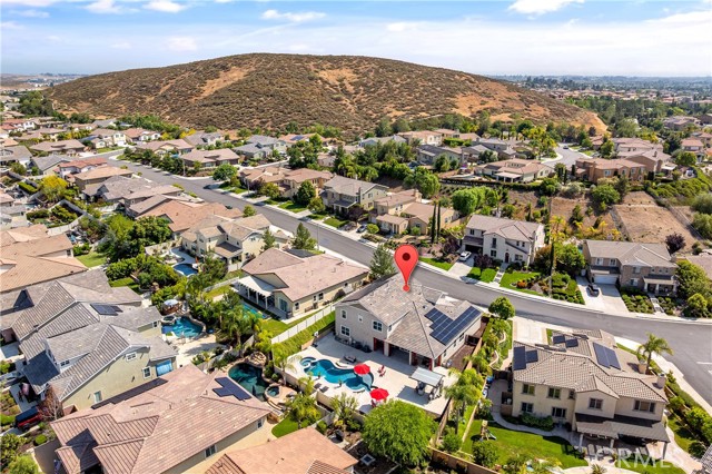 32744 Presidio Hills Lane, Winchester CA: https://media.crmls.org/medias/3aa44f70-b891-40f0-91db-ab42630a0209.jpg
