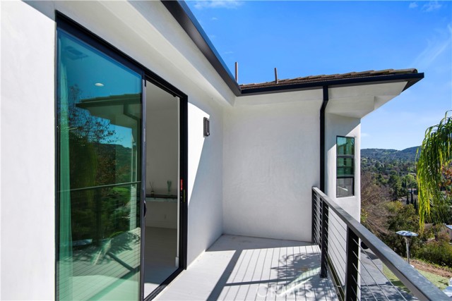 Detail Gallery Image 29 of 42 For 22254 Dumetz Rd, Woodland Hills,  CA 91364 - 5 Beds | 4 Baths