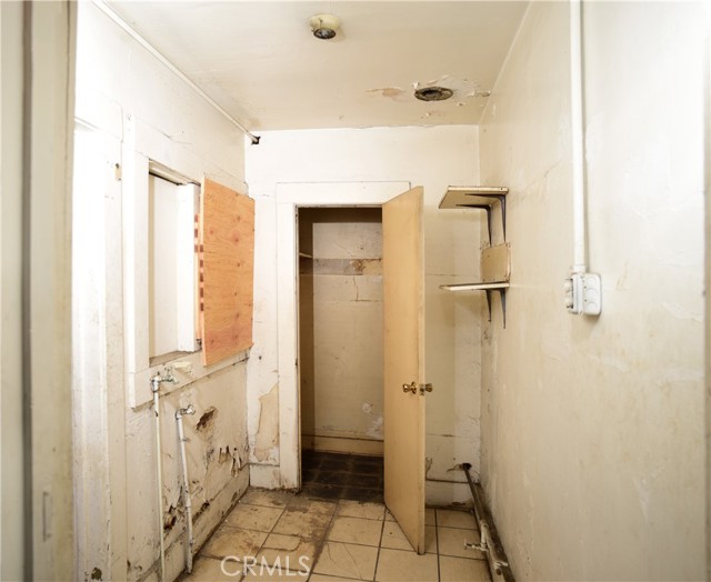 Detail Gallery Image 18 of 21 For 142 W 58th, Los Angeles,  CA 90037 - 2 Beds | 1 Baths