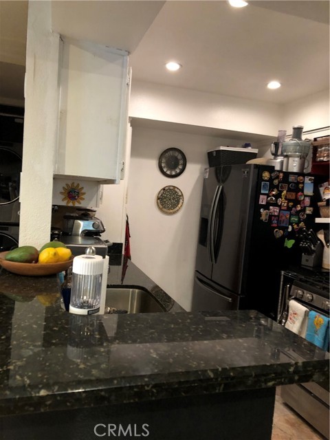 1118 Valencia Street, Los Angeles CA: https://media.crmls.org/medias/3aa6302d-1544-41f1-9162-d178d084e659.jpg