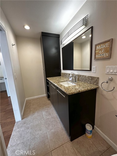 Detail Gallery Image 17 of 45 For 18598 Creek Ln, Huntington Beach,  CA 92648 - 3 Beds | 2/1 Baths