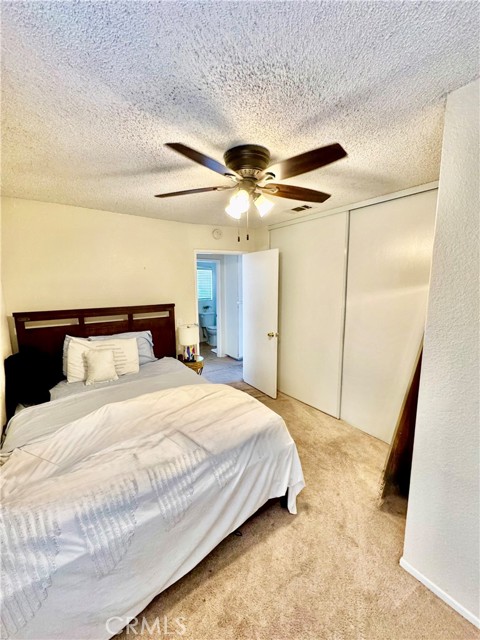 11308 Sherwood Court, Fontana CA: https://media.crmls.org/medias/3aa6e074-b65f-4bd8-8945-33da8da18d8f.jpg