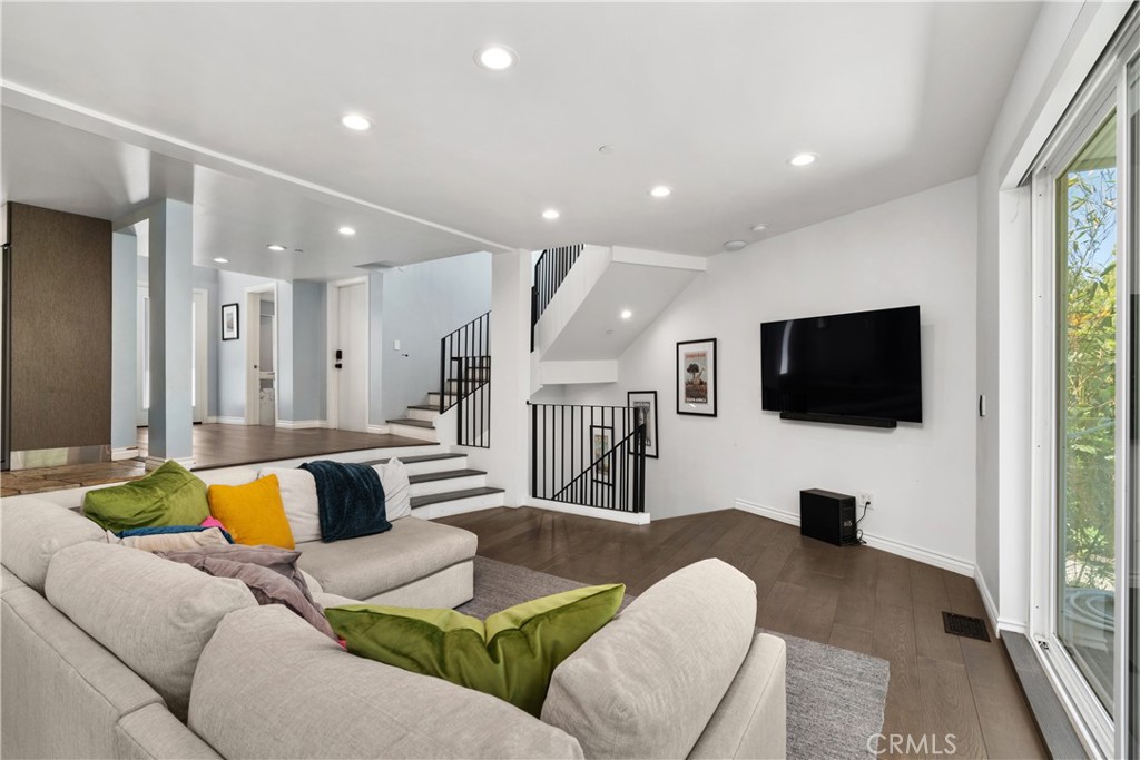 MLS #SR26147371 image #9