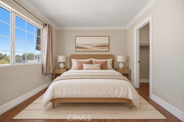 19208 Hamlin Street, 5 photo 9