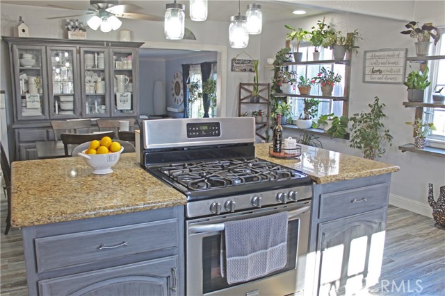 Detail Gallery Image 17 of 31 For 607 E Monroe Street, Santa Maria,  CA 93454 - 5 Beds | 3 Baths