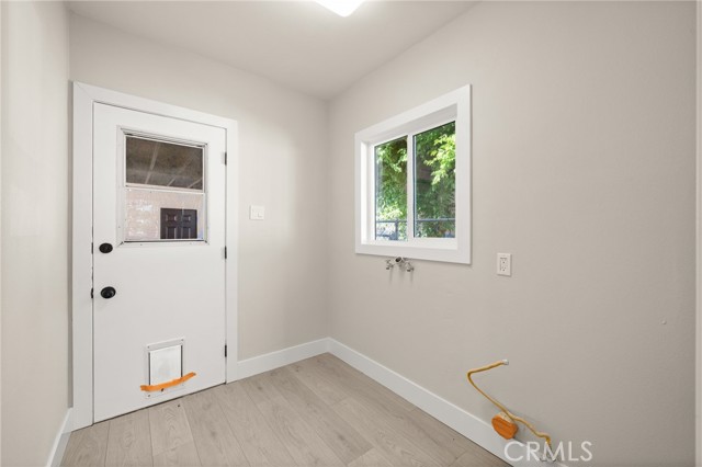 Detail Gallery Image 17 of 20 For 709 E 9th St, Pomona,  CA 91766 - 4 Beds | 2 Baths