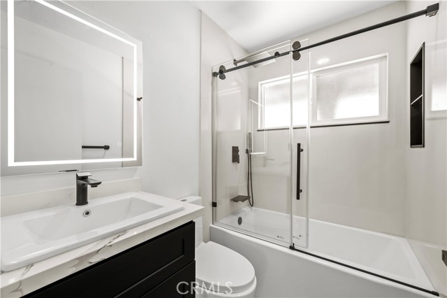 Detail Gallery Image 23 of 41 For 1437 E I St, Ontario,  CA 91764 - 4 Beds | 2 Baths