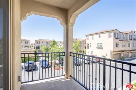 Detail Gallery Image 5 of 48 For 18339 Iris Ln, Yorba Linda,  CA 92886 - 2 Beds | 2/1 Baths