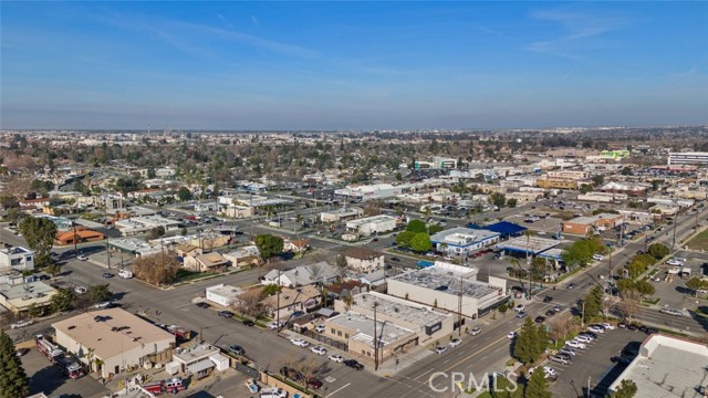 2201 H Street, Bakersfield, California 93301, ,Commercial Sale,For Sale,2201 H Street,CRSR24018199