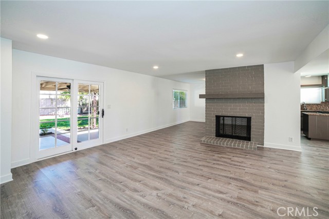 Detail Gallery Image 7 of 27 For 20347 Haynes St, Winnetka,  CA 91306 - 4 Beds | 2 Baths