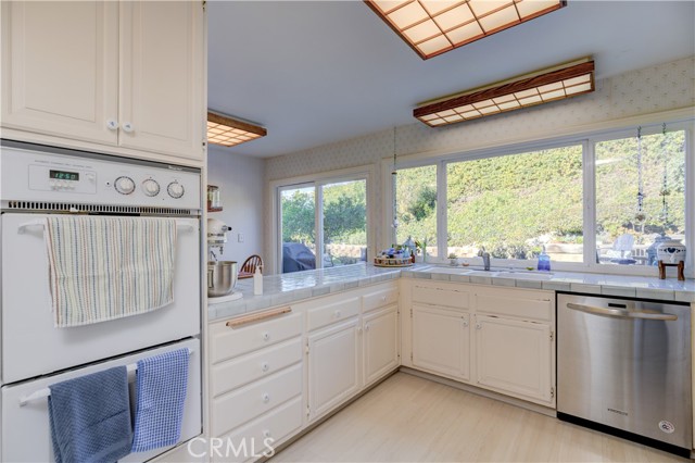 6533 Madeline Cove Drive, Rancho Palos Verdes, California 90275, 5 Bedrooms Bedrooms, ,3 BathroomsBathrooms,Residential,Sold,Madeline Cove Drive,SB21270129