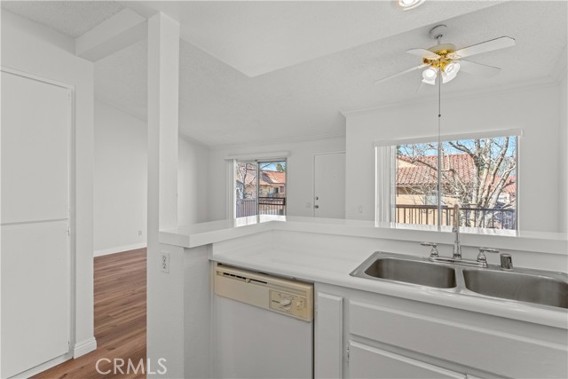 Detail Gallery Image 10 of 28 For 1015 Margarita #D202,  Corona,  CA 92879 - 2 Beds | 2 Baths