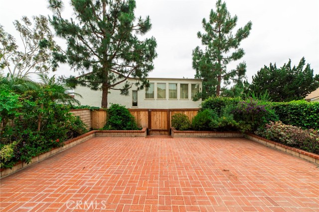 4436 Sandburg Way, Irvine CA: https://media.crmls.org/medias/3aad5752-1dc0-4f61-8629-e10b907f5c86.jpg