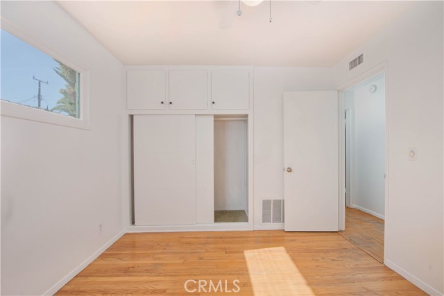 Detail Gallery Image 24 of 42 For 9655 Gothic, North Hills,  CA 91343 - 3 Beds | 2 Baths