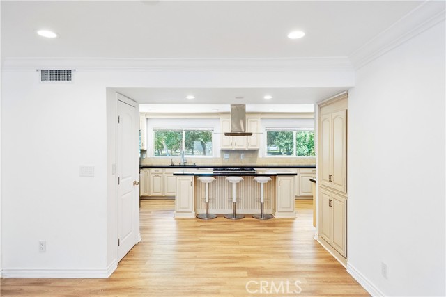 Detail Gallery Image 20 of 70 For 17211 Orozco St, Granada Hills,  CA 91344 - 5 Beds | 5/1 Baths