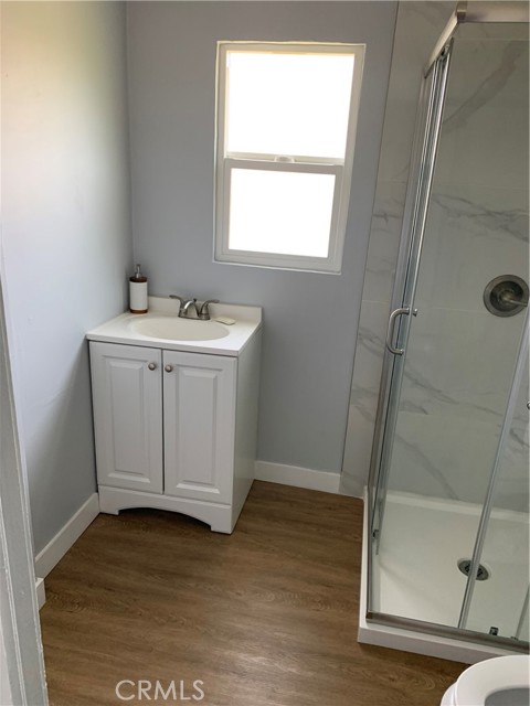 Detail Gallery Image 9 of 12 For 3740 S Harvard Bld a,  Los Angeles,  CA 90018 - 4 Beds | 2 Baths