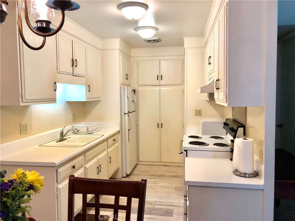 3aaec00b 0aea 437d B950 14086577fa5a