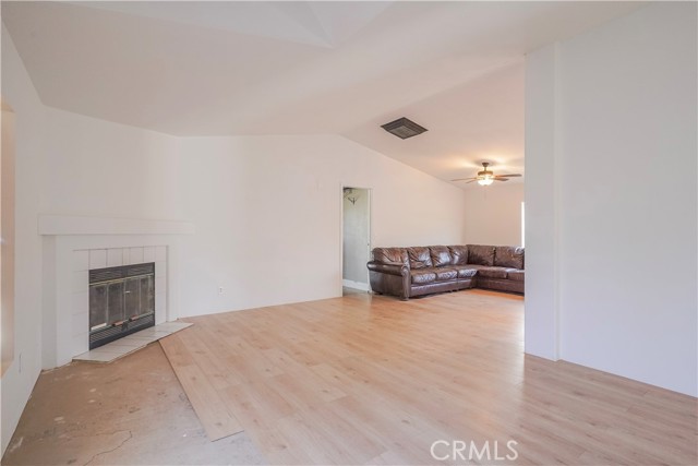 Detail Gallery Image 13 of 60 For 15050 Morning Glory, Oro Grande,  CA 92368 - 3 Beds | 2 Baths