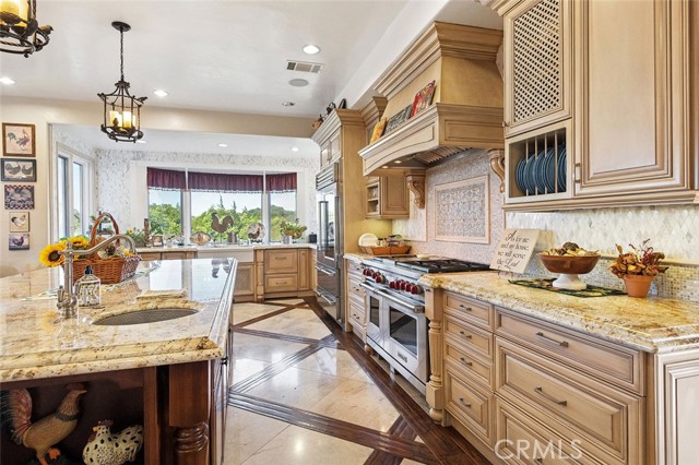 42580 Avenida Escala, Murrieta CA: https://media.crmls.org/medias/3ab04ee3-a659-4aee-a4b8-a15221194b23.jpg