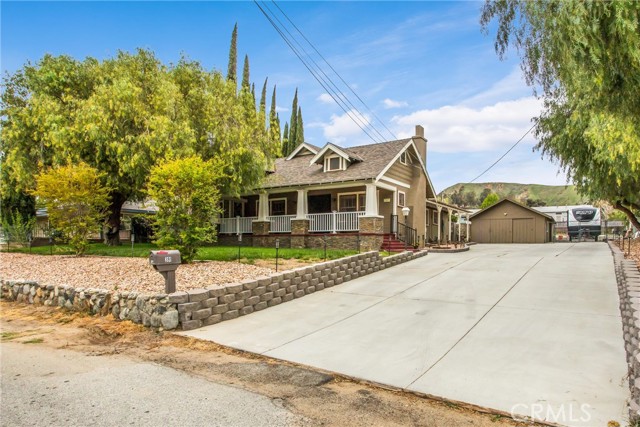 391 W Gilman Street, Banning CA: https://media.crmls.org/medias/3ab12c11-7158-414a-a63c-8611d94e1702.jpg