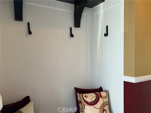 6914 Andasol Avenue, Lake Balboa CA: https://media.crmls.org/medias/3ab1c504-10f9-4506-90ab-bdd275359271.jpg