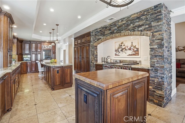 Detail Gallery Image 39 of 69 For 27139 Crystal Springs, Canyon Country,  CA 91387 - 4 Beds | 2/1 Baths