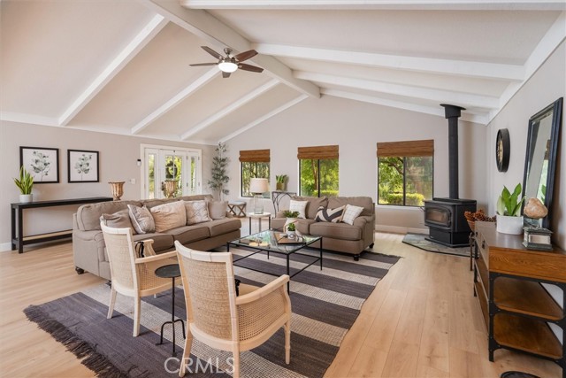29280 Glacier Drive, Coarsegold CA: https://media.crmls.org/medias/3ab1ea9a-46b8-4c67-a2d9-d1052aadd992.jpg
