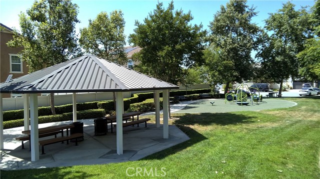 706 Leather Oak Lane, Pomona CA: https://media.crmls.org/medias/3ab20129-e813-4088-9ba6-1406fa2fe9bc.jpg