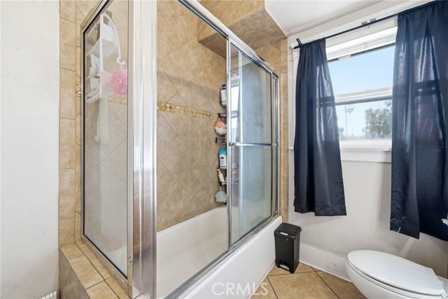 Detail Gallery Image 14 of 33 For 117 E Sycamore, Anaheim,  CA 92805 - 6 Beds | 2 Baths