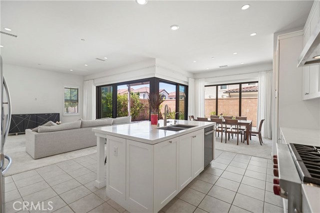 Detail Gallery Image 12 of 46 For 195 Plum Lily, Irvine,  CA 92618 - 3 Beds | 2/1 Baths