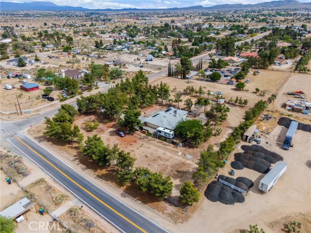 Detail Gallery Image 2 of 55 For 10080 Valle Vista Rd, Phelan,  CA 92371 - 3 Beds | 2/1 Baths