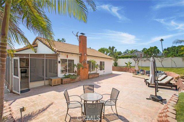 26281 Papagayo Drive, Mission Viejo CA: https://media.crmls.org/medias/3ab37fdf-3427-4438-9547-485f6cbc4180.jpg