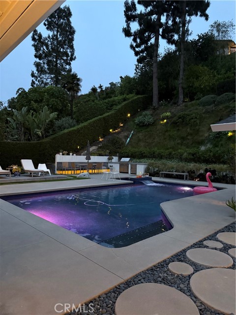 28715 Crestridge Road, Rancho Palos Verdes CA: https://media.crmls.org/medias/3ab3999a-db1c-44d2-9911-df3437c4a61d.jpg