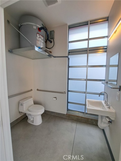 Detail Gallery Image 19 of 23 For 163 N Garden St, Ventura,  CA 93001 - 1 Beds | 2 Baths