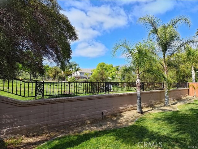 33039 Harmony Lane, Temecula CA: https://media.crmls.org/medias/3ab4065c-0a14-4a69-87f1-6c54e004a9c2.jpg