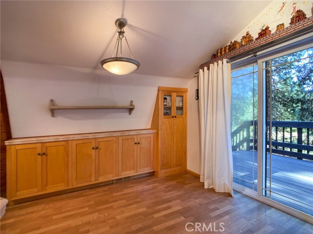 Detail Gallery Image 24 of 65 For 2737 S Old Stage Rd, Mount Shasta,  CA 96067 - 3 Beds | 2/1 Baths