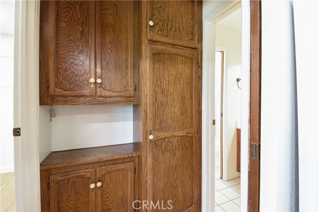 Detail Gallery Image 11 of 16 For 911 W 10th, Corona,  CA 92882 - 3 Beds | 1 Baths