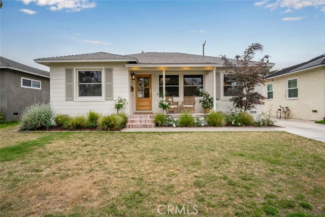 Detail Gallery Image 1 of 1 For 4533 Petaluma Ave, Lakewood,  CA 90713 - 3 Beds | 1 Baths