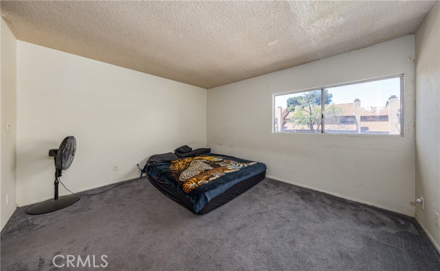 16595 Terrace Lane, Fontana CA: https://media.crmls.org/medias/3ab6a5cd-8ec1-43fc-aa7b-2096ac64efcb.jpg