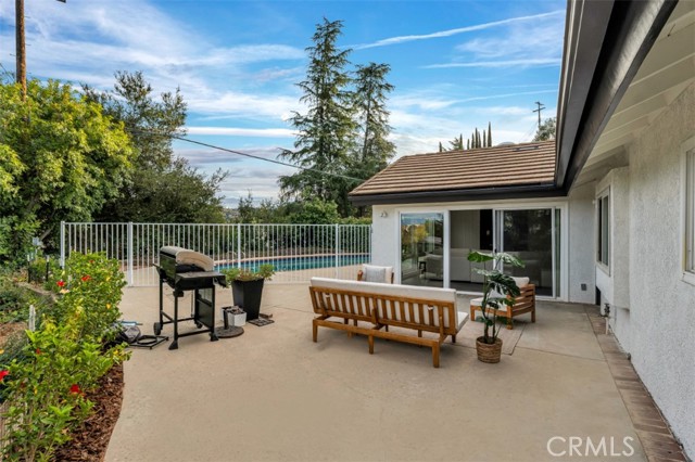 Detail Gallery Image 35 of 43 For 22388 Algunas Rd, Woodland Hills,  CA 91364 - 3 Beds | 2 Baths