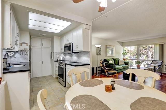 Detail Gallery Image 1 of 30 For 2276 2276 via Mariposa East #D,  Laguna Woods,  CA 92677 - 2 Beds | 1 Baths