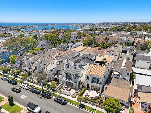 Detail Gallery Image 48 of 49 For 509 Carnation, Corona Del Mar,  CA 92625 - 3 Beds | 3/1 Baths