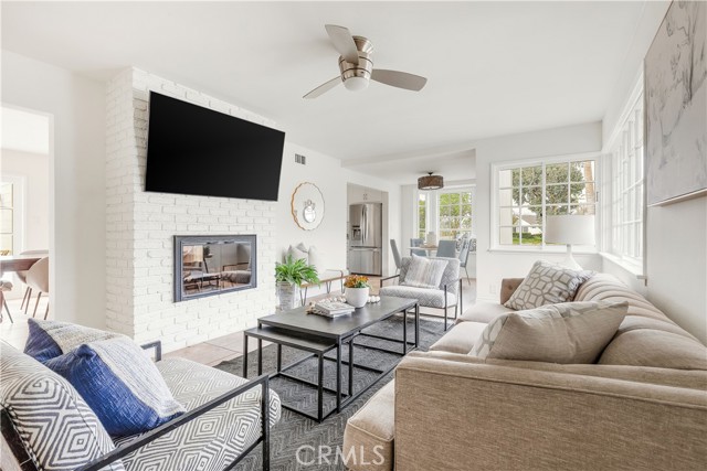 Detail Gallery Image 9 of 22 For 469 Lenwood Circle, Costa Mesa,  CA 92627 - 4 Beds | 3 Baths