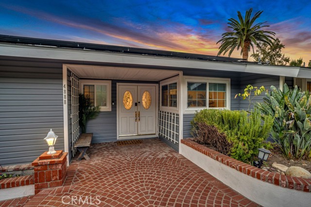 Detail Gallery Image 32 of 33 For 4888 Excelente Dr, Woodland Hills,  CA 91364 - 4 Beds | 2 Baths