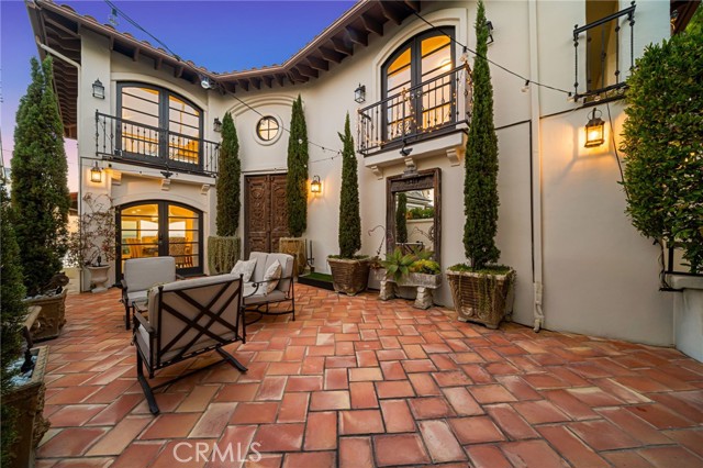 Detail Gallery Image 53 of 66 For 2301 Pacific Dr, Corona Del Mar,  CA 92625 - 4 Beds | 3/1 Baths