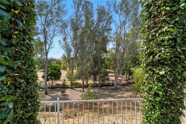 3581 Hillsdale Ranch Road, Chino Hills CA: https://media.crmls.org/medias/3ab8eb81-b6fa-41ea-bc4d-083822719cad.jpg