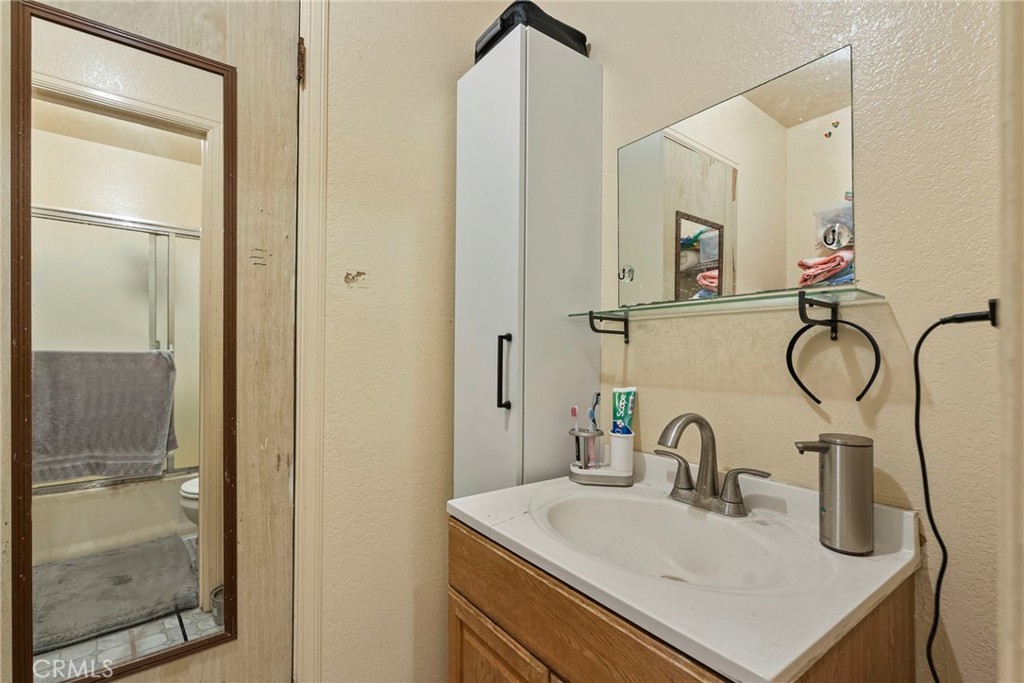 MLS #OC25222143 image #35