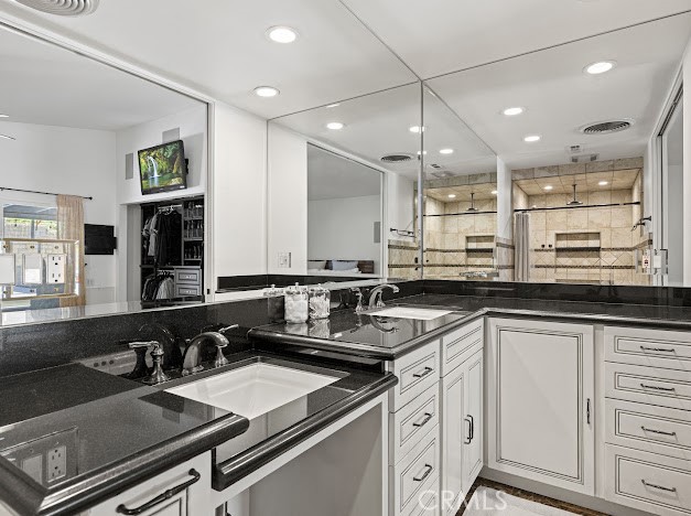 Detail Gallery Image 14 of 70 For 27214 Corry Pl, Saugus,  CA 91350 - 4 Beds | 2 Baths