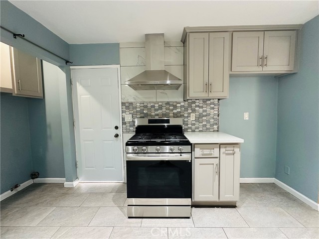 Detail Gallery Image 2 of 11 For 761 N L St, San Bernardino,  CA 92411 - 4 Beds | 2 Baths