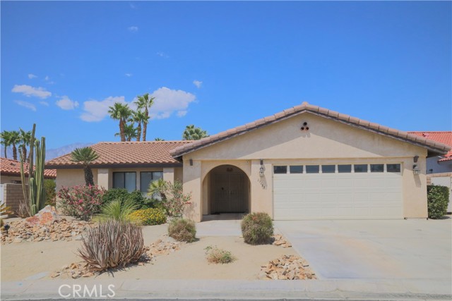 Detail Gallery Image 2 of 29 For 27133 Shadowcrest Ln, Cathedral City,  CA 92234 - 3 Beds | 2 Baths